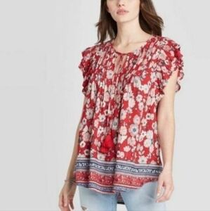 Knox Rose Ruffle and Cinched Sleeve Detail Floral Red Women's Top